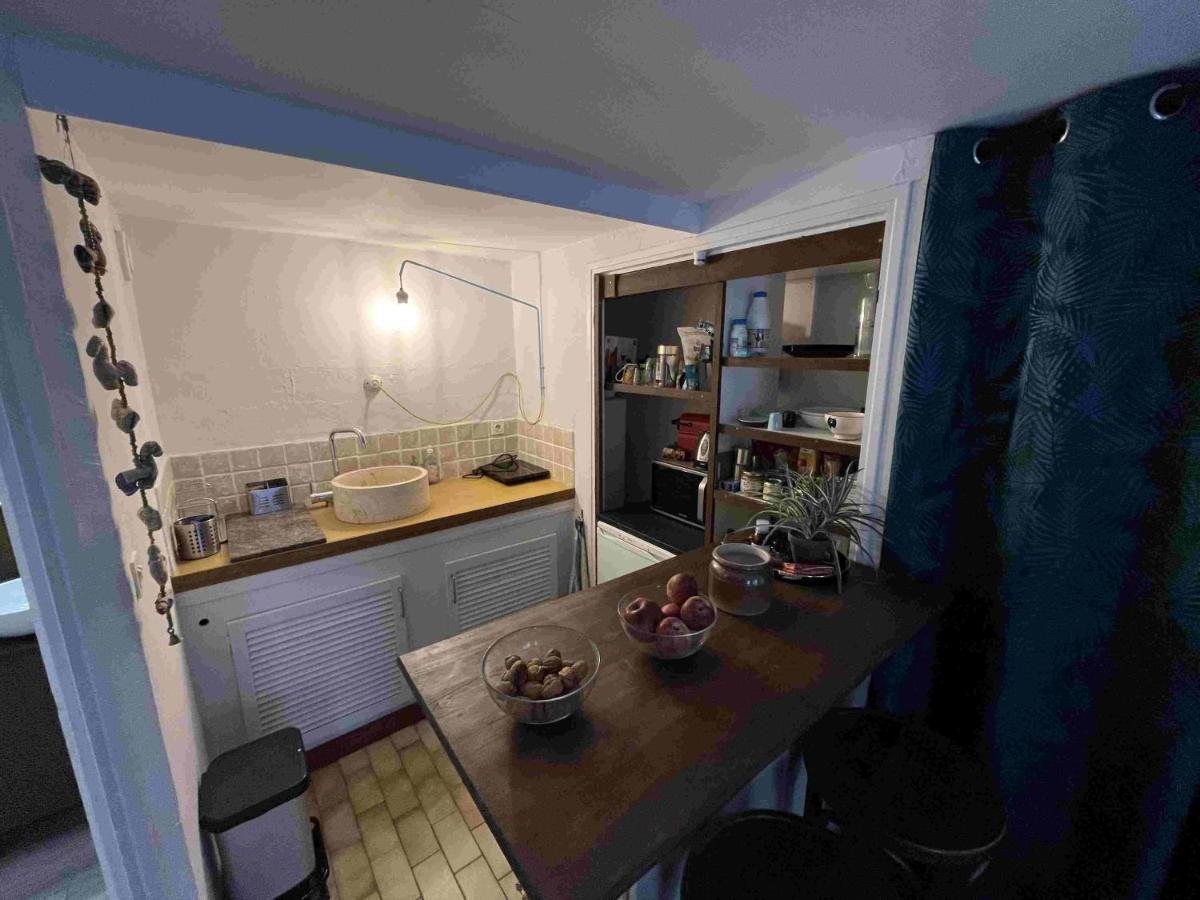 Studio Avec Terrasse Sur Cour, Authentique, Calme 亞維農 外观 照片